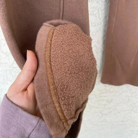 Carbon38 Pants - Picture 9 of 11